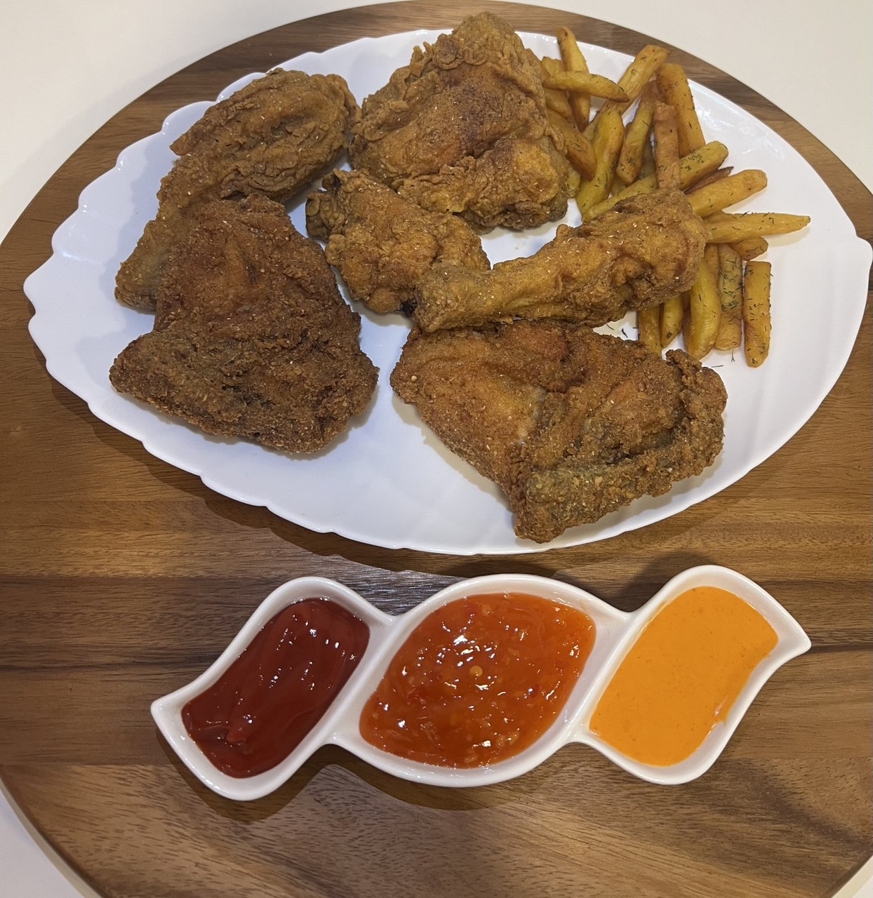 Kentucky Fried Chicken with Potato 6 Pieces - مرغ کنتاکی با سیب زمینی 6 تیکه